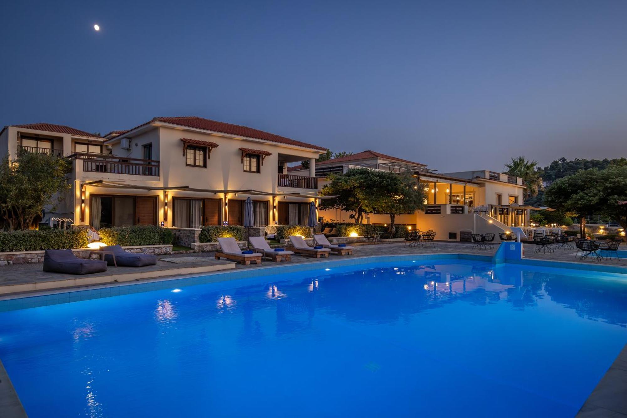 Skopelos Holidays Hotel & Spa Экстерьер фото