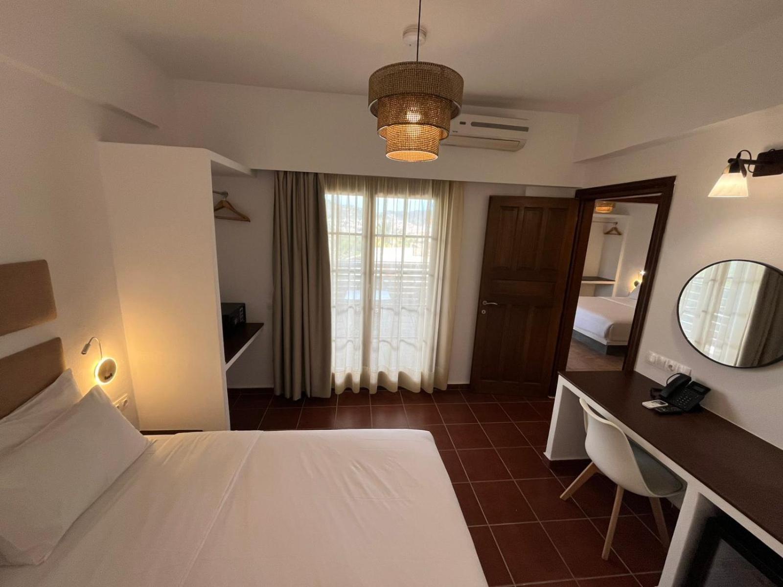 Skopelos Holidays Hotel & Spa Экстерьер фото